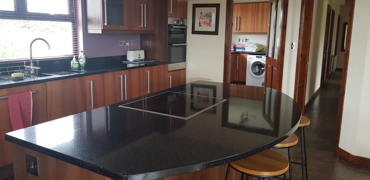 Welcome Rest Holiday Home Ballintoy Bagian luar foto