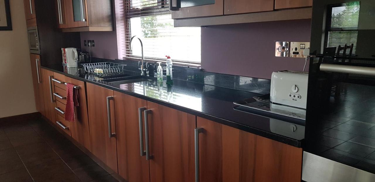Welcome Rest Holiday Home Ballintoy Bagian luar foto