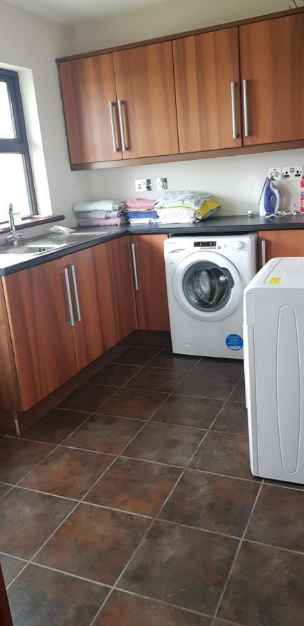 Welcome Rest Holiday Home Ballintoy Bagian luar foto