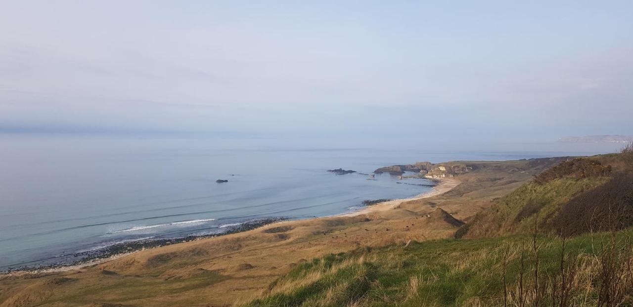 Welcome Rest Holiday Home Ballintoy Bagian luar foto